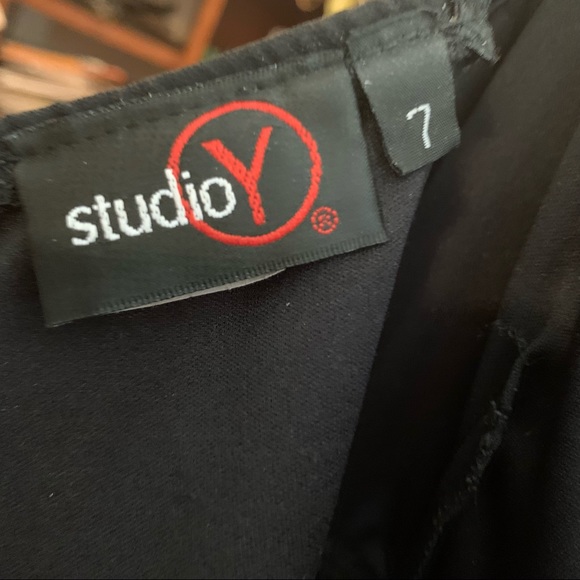 Chiffon Layered Black Dress Size 7 - Picture 7 of 8